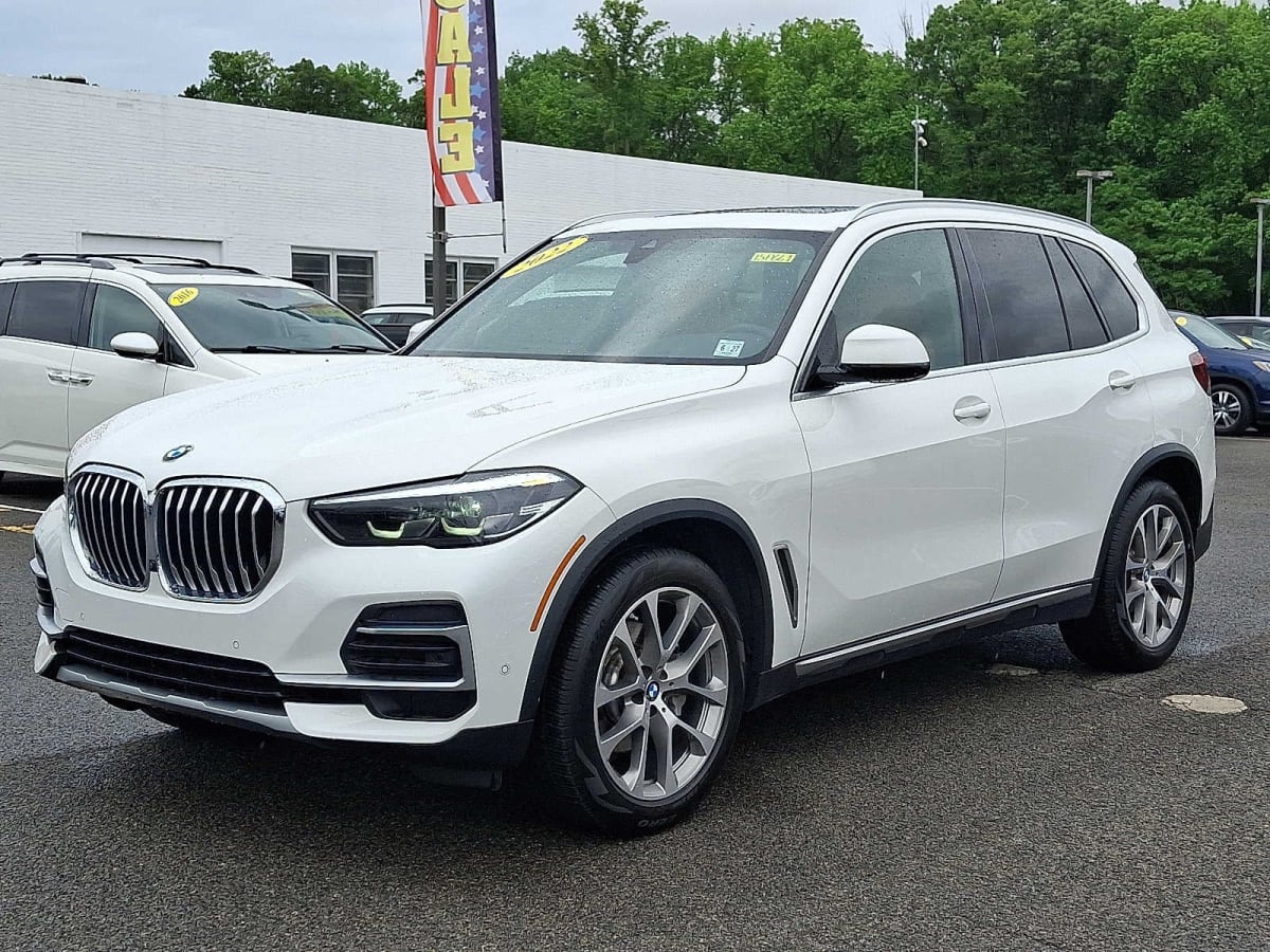 BMW X5: The Smart SUV Choice in NJ | Jorge Valdivia
