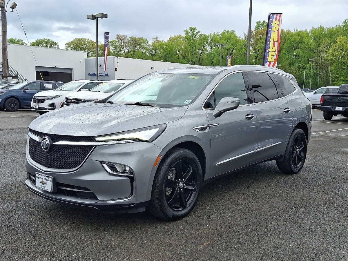Why Buy a Buick Enclave Over a Subaru Crosstrek? | Jorge Valdivia