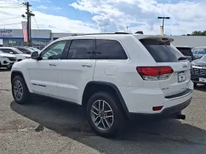 2021 Jeep Grand Cherokee Limited, photo 3 of 31