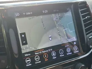 2020 Jeep Grand Cherokee Limited 4x4, photo 17 of 31