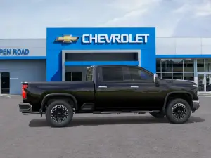 2026 Chevrolet Silverado 3500 HD LTZ, photo 4 of 23