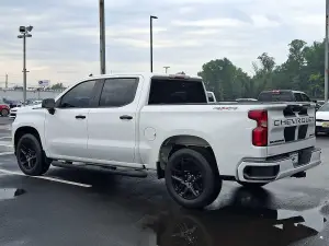2021 Chevrolet Silverado 1500 Custom, photo 3 of 29