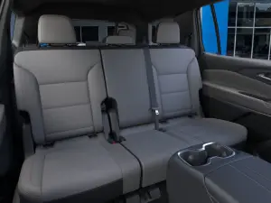 2027 Chevrolet Traverse LT, photo 16 of 23