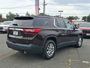 2021 Chevrolet Traverse LT Cloth, photo 5 of 30