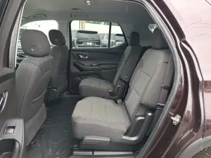 2021 Chevrolet Traverse LT Cloth, photo 9 of 30
