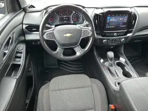 2021 Chevrolet Traverse LT Cloth, photo 10 of 30