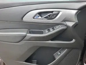2021 Chevrolet Traverse LT Cloth, photo 11 of 30