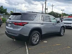 2023 Chevrolet Traverse LT Leather, photo 5 of 31