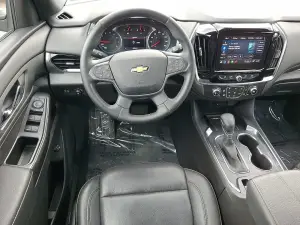 2023 Chevrolet Traverse LT Leather, photo 10 of 31