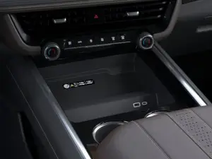 2026 Chevrolet Suburban High Country, photo 22 of 23