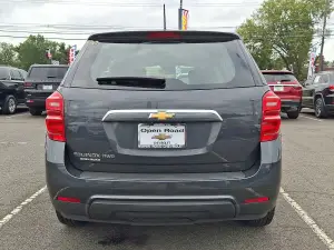 2017 Chevrolet Equinox LS, photo 5 of 29