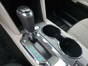 2017 Chevrolet Equinox LS, photo 14 of 29
