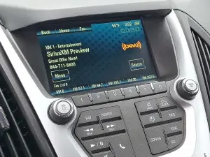 2017 Chevrolet Equinox LS, photo 16 of 29