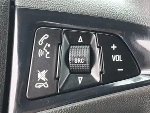 2017 Chevrolet Equinox LS, photo 21 of 29