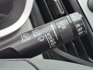 2017 Chevrolet Equinox LS, photo 25 of 29