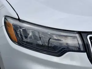 2024 Jeep Compass Limited 4x4, photo 8 of 30