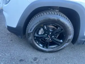 2022 GMC Terrain AT4, photo 4 of 5