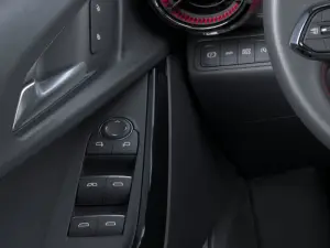 2027 Chevrolet Equinox RS, photo 21 of 23
