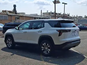 2026 Chevrolet Equinox LT, photo 3 of 29