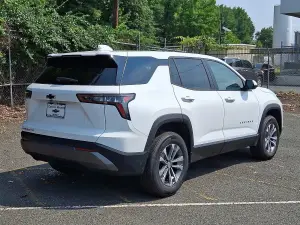 2026 Chevrolet Equinox LT, photo 5 of 29