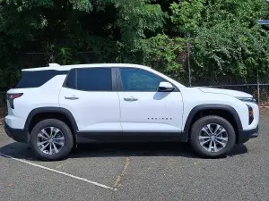 2026 Chevrolet Equinox LT, photo 6 of 29