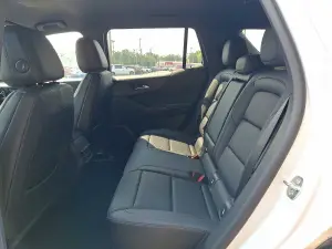 2026 Chevrolet Equinox LT, photo 9 of 29