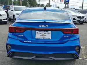2023 Kia Forte GT-Line, photo 4 of 31