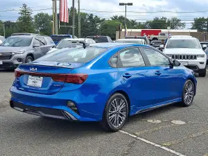 2023 Kia Forte GT-Line, photo 5 of 31