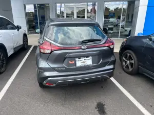 2025 Nissan Kicks Play, photo 2 of 29