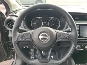 2025 Nissan Kicks Play, photo 17 of 29