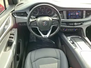 2023 Buick Enclave Essence, photo 10 of 29