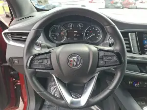 2023 Buick Enclave Essence, photo 17 of 29