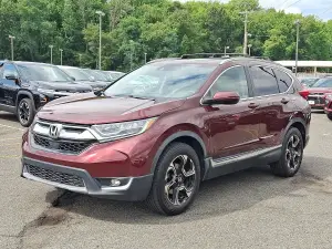 2018 Honda CR-V Touring, photo 2 of 32