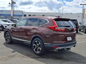 2018 Honda CR-V Touring, photo 3 of 32