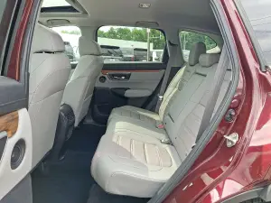 2018 Honda CR-V Touring, photo 9 of 32