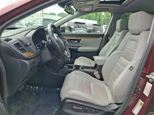 2018 Honda CR-V Touring, photo 12 of 32