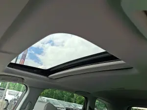 2018 Honda CR-V Touring, photo 13 of 32