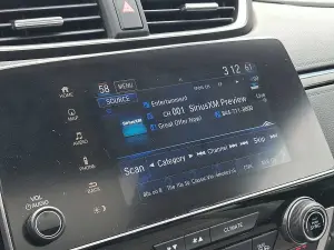 2018 Honda CR-V Touring, photo 16 of 32