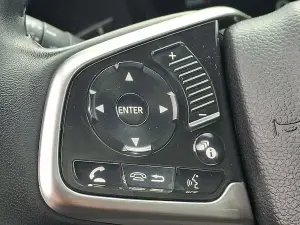 2018 Honda CR-V Touring, photo 21 of 32