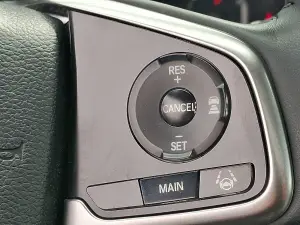 2018 Honda CR-V Touring, photo 22 of 32