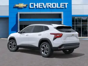 2026 Chevrolet Trax LT, photo 2 of 23