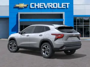 2026 Chevrolet Trax LT, photo 2 of 23