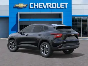 2026 Chevrolet Trax LT, photo 2 of 23